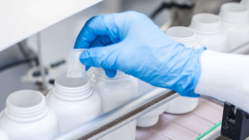 Mik a táplálék-kiegészítő dobozokban található Agelessa, szárító és faszén csomagocskák?